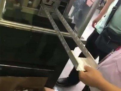 عملية تحزيز الشريط المعدني المستمرة بدون مواد مبثوقة